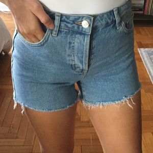 Topshop highwaisted frayed Moto Ashley Jean shorts